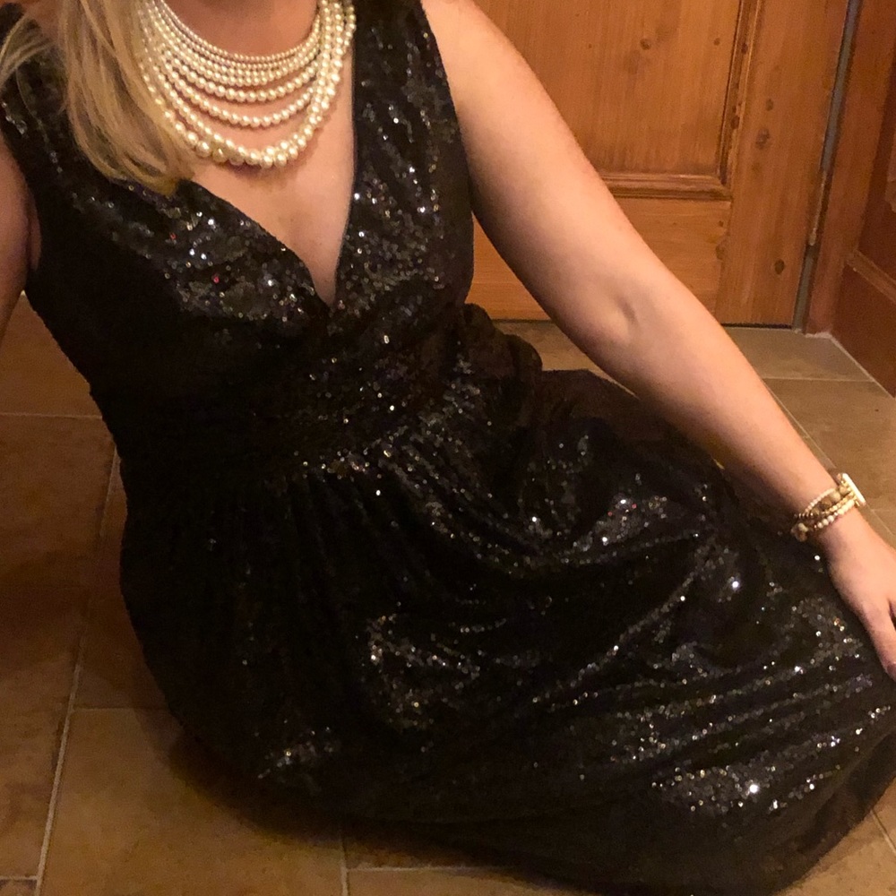 ⭐️HOST PICK!!!⭐️ Kate Kasin Sequin Black Gown